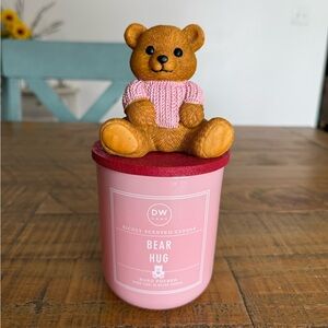 DW Home Bear Hug Teddy Bear Valentine’s Day Candle NEW 2026